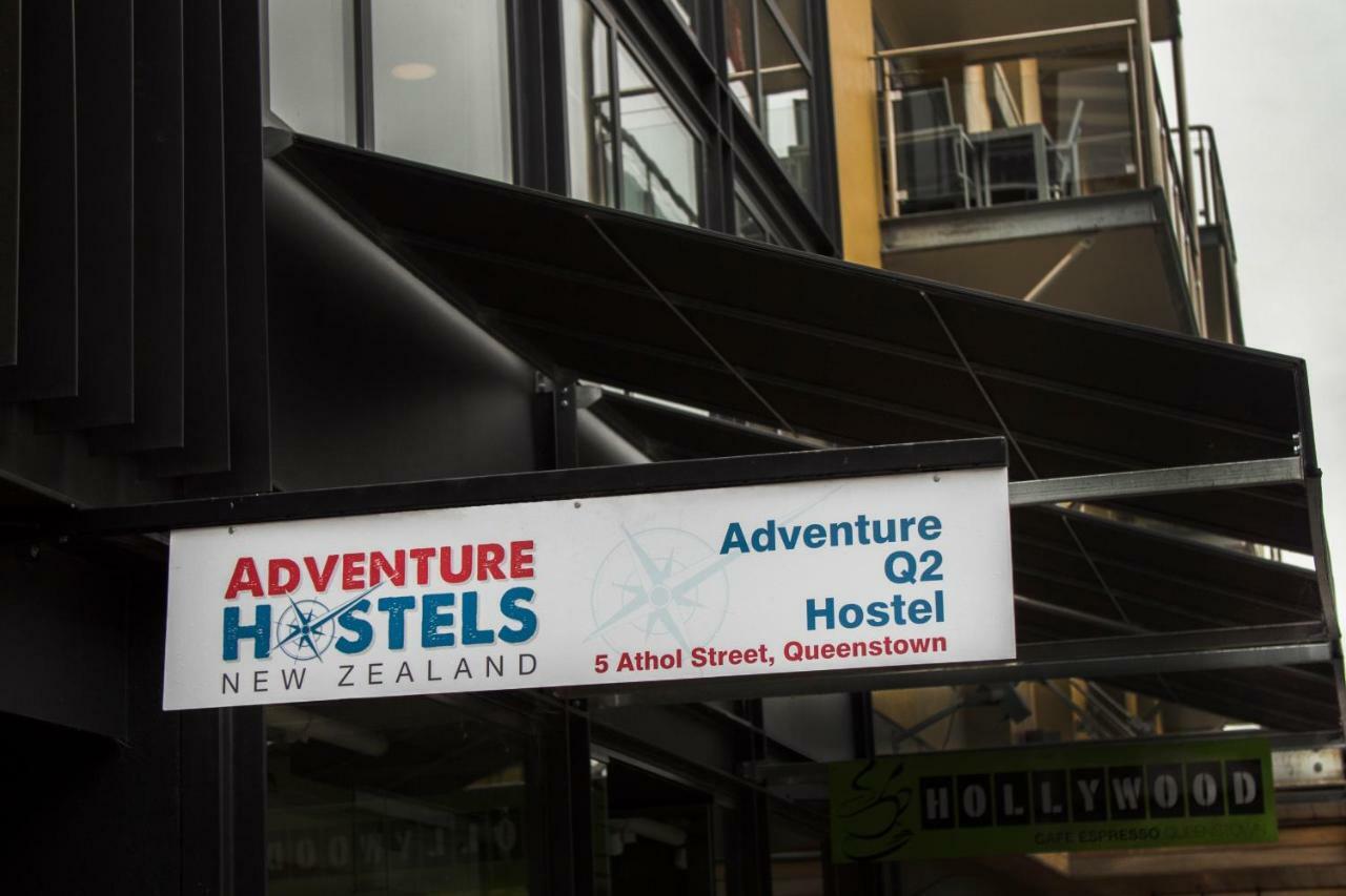 Adventure Q2 Hostel Queenstown Extérieur photo